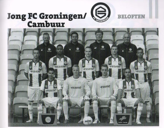 team photo of Jong FC Groningen/Cambuur wearing the Essent sponsor kits from FC Groningem programme 2015.
