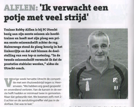 the portrait of Robby Alflen in his Hummel tracksuit from page 6, along with the headline "ALFLEN: 'Ik verwacht een potje met veel strijd'